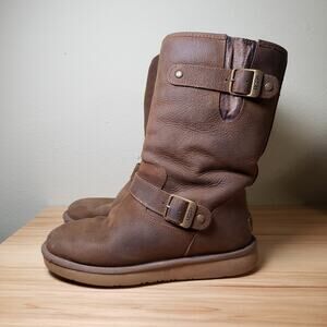 UGG‎ Women's 7 Kensington Double Buckle Moto Boot Brown Leather Sherpa Lined